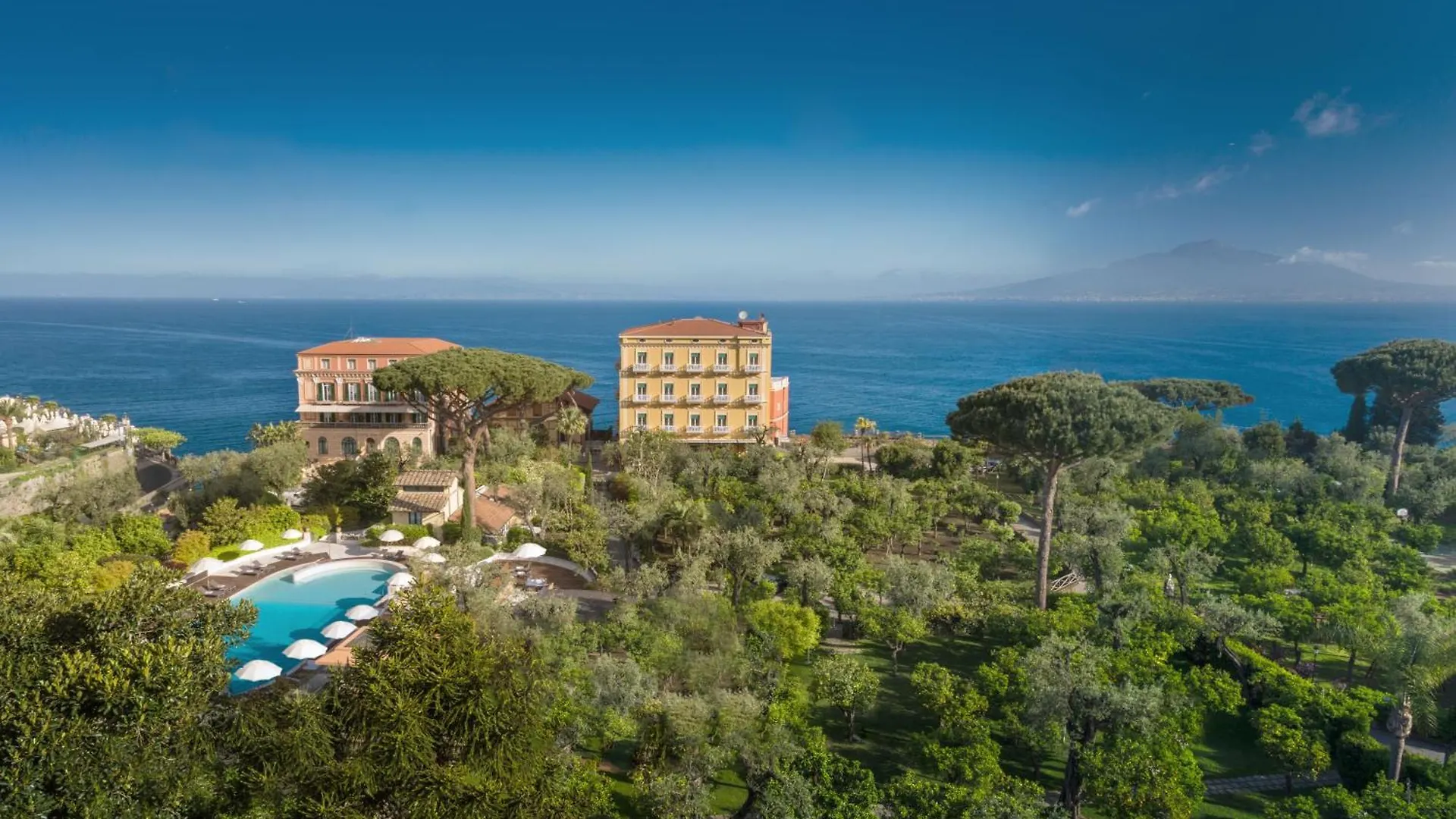 Where to Stay in Sorrento: 4 Best 5-Star Hotels